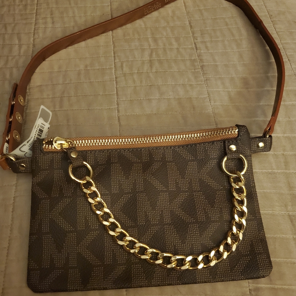 Belt  pouch
